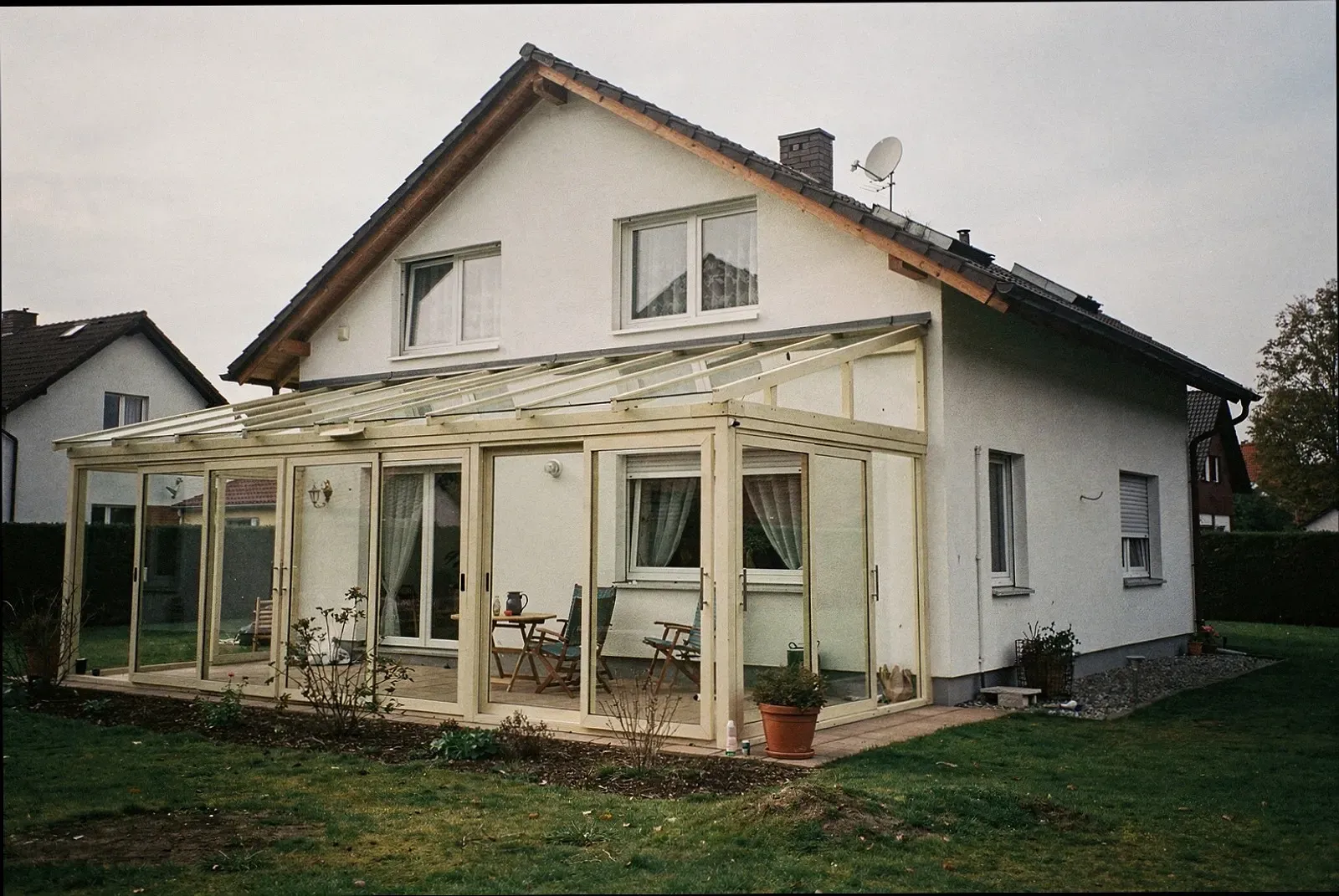 Terrasse zum Wintergarten in Kassel